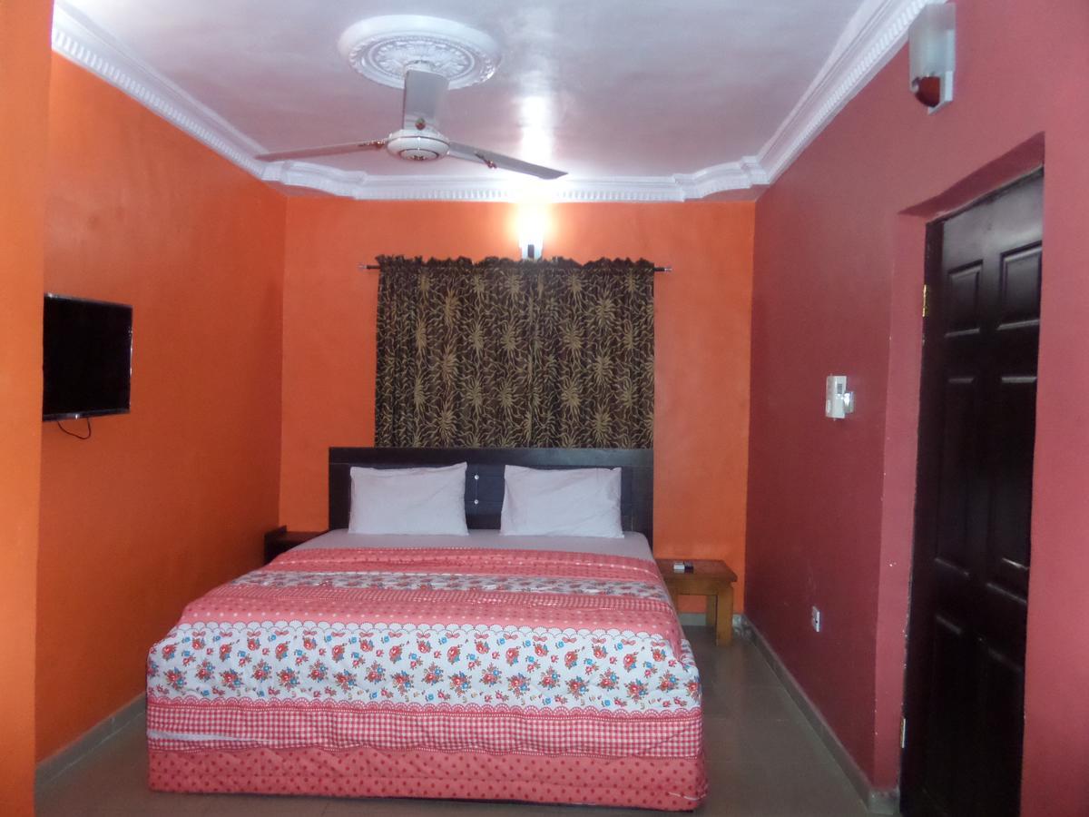 De-Zone Hotel Ikotun Dış mekan fotoğraf