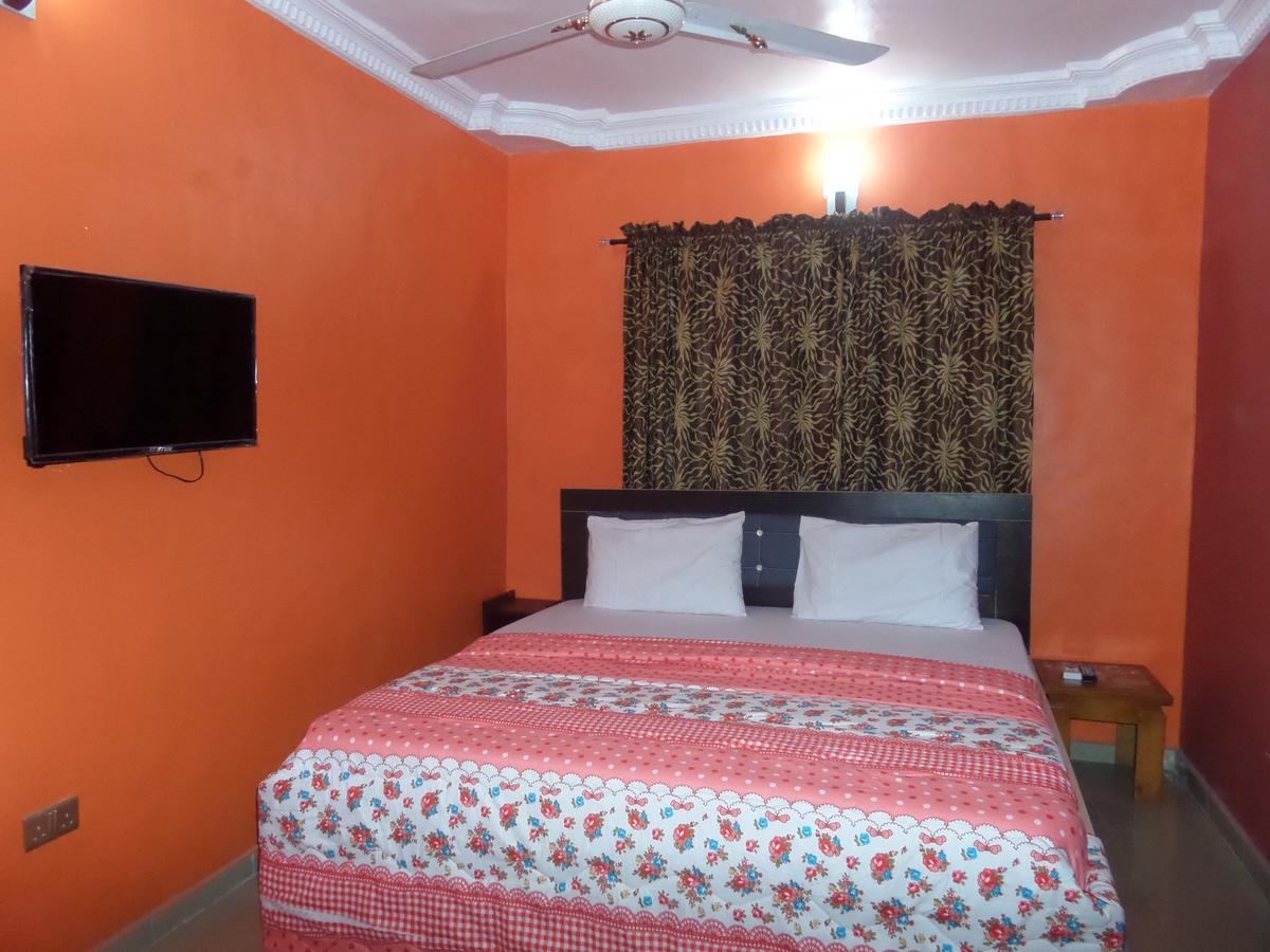 De-Zone Hotel Ikotun Dış mekan fotoğraf