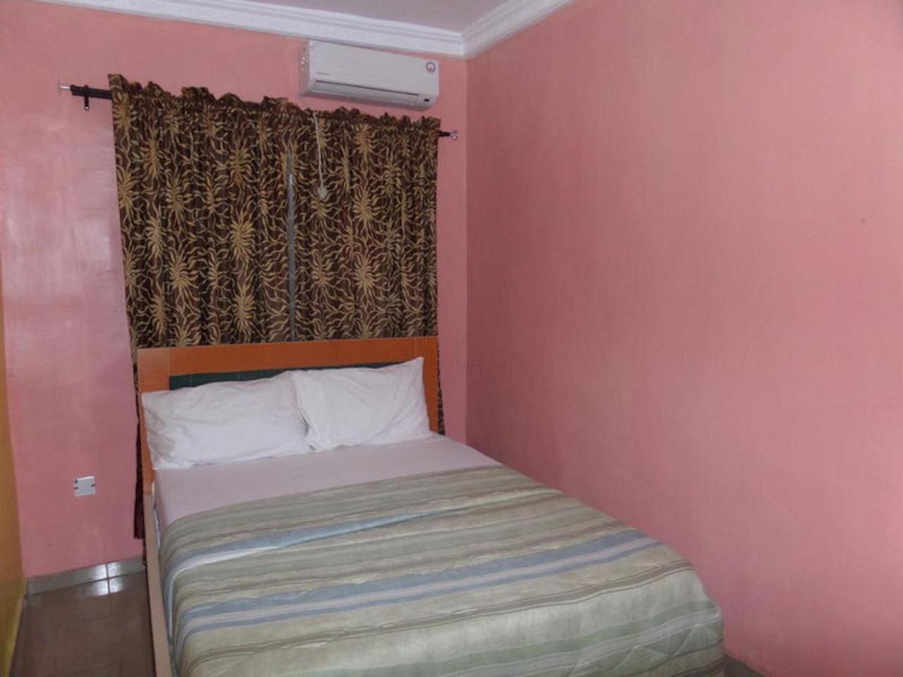De-Zone Hotel Ikotun Dış mekan fotoğraf